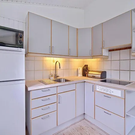 Feriehus Three-bedroom Holiday In Knebel Ørby