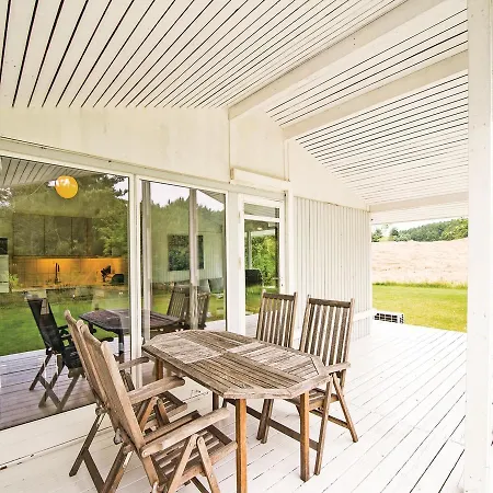 Three-bedroom Holiday In Knebel *