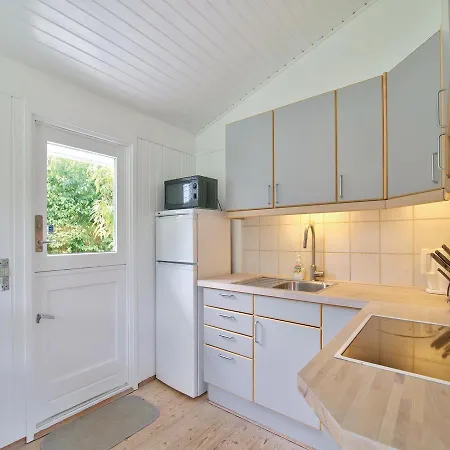 Feriehus Three-bedroom Holiday In Knebel Ørby