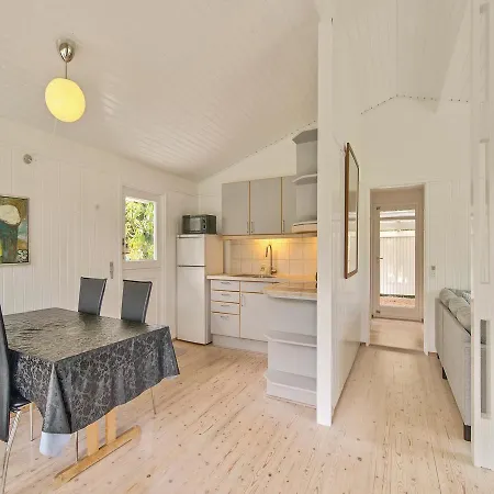 Three-bedroom Holiday In Knebel *