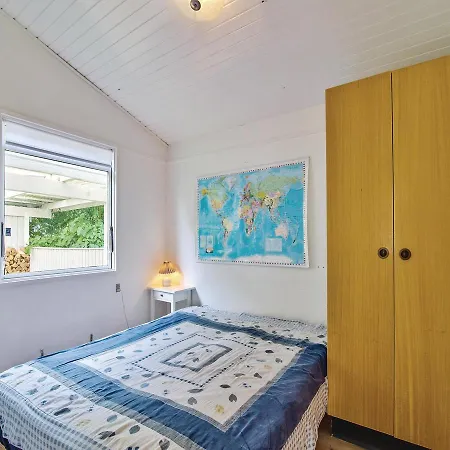 Feriehus Three-bedroom Holiday In Knebel