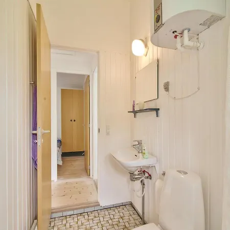 Feriehus Three-bedroom Holiday In Knebel Ørby
